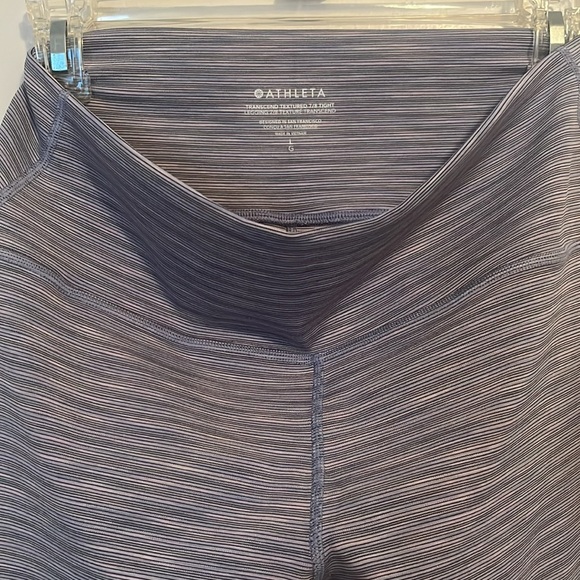 New with tags! Athleta Transcends Textured 7/8 tight - Picture 2 of 10